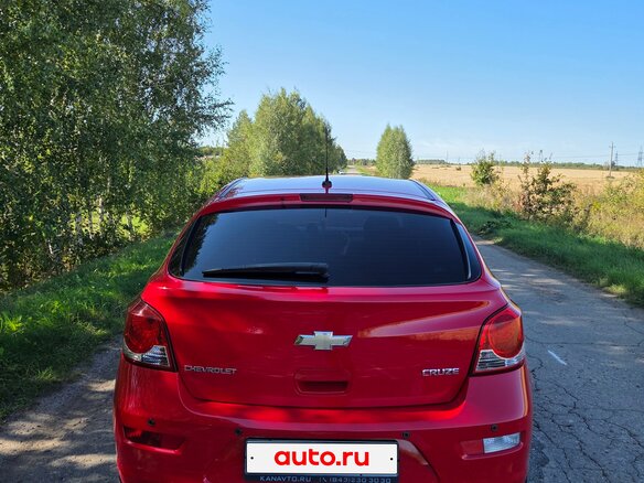 2014 Chevrolet Cruze I Рестайлинг, красный, 950000 рублей - вид 5