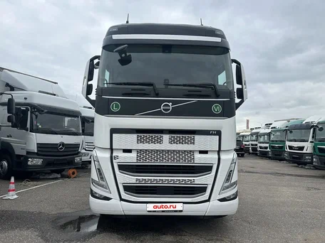 2024 Volvo FH, белый, 15490000 рублей, вид 2