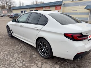 2020 BMW 5 серии 520d xDrive VII (G30/G31/G38) Рестайлинг, белый, 5000000 рублей, вид 5