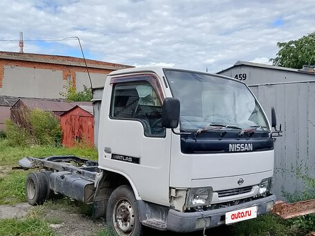 1993 Nissan Atlas, белый, 950000 рублей, вид 3
