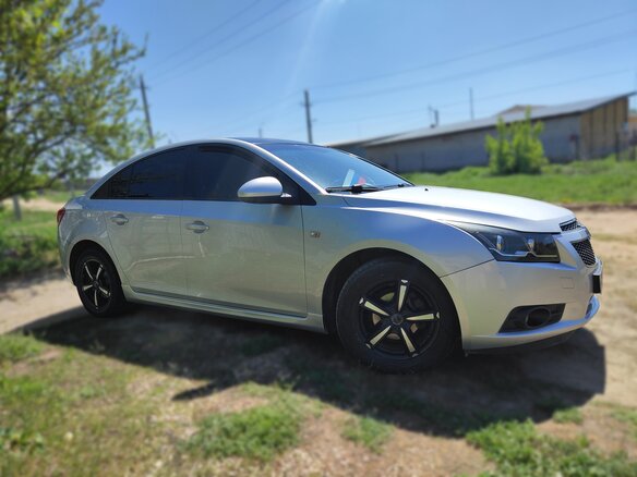 2010 Chevrolet Cruze I, серебристый, 666000 рублей - вид 8