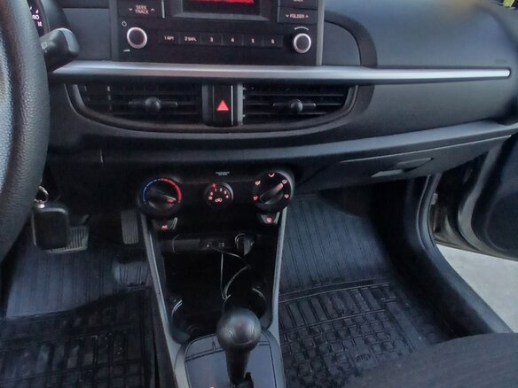 2017 Kia Picanto III, серебристый, 1230000 рублей - вид 9