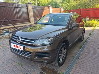 2013 Volkswagen Touareg II, коричневый, 2999999 рублей, вид 2