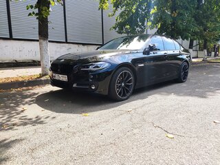 2016 BMW 5 серии 520d VI (F10/F11/F07) Рестайлинг, чёрный, 2200000 рублей, вид 4