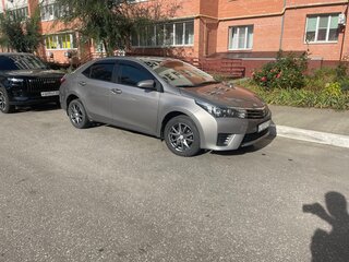 2013 Toyota Corolla XI (E160, E170, E180), золотистый, 1640000 рублей, вид 4