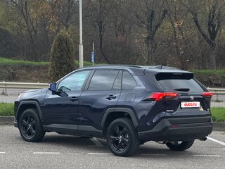 2021 Toyota RAV4 V (XA50), синий, 3530000 рублей, вид 4