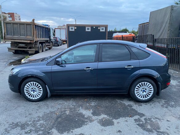 2011 Ford Focus II Рестайлинг, серый, 750000 рублей - вид 5