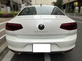 2017 Volkswagen Passat B8, белый, 1595000 рублей - вид 2