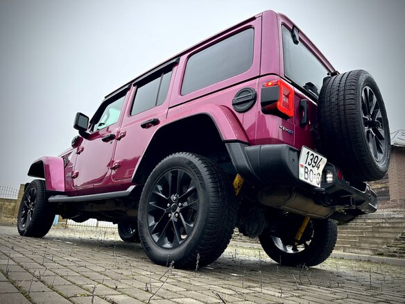 2021 Jeep Wrangler IV (JL), пурпурный, 3000000 рублей - вид 11