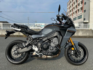 2025 Yamaha MT-09 Tracer (FJ-09), серый, 1550000 рублей, вид 1