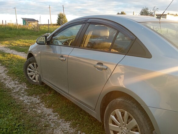 2012 Chevrolet Cruze I, серый, 515000 рублей - вид 5