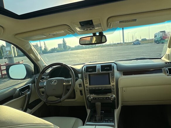 2017 Lexus GX 460 II Рестайлинг, белый, 5650000 рублей - вид 7