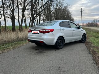 2014 Kia Rio III, серебристый, 820000 рублей, вид 5