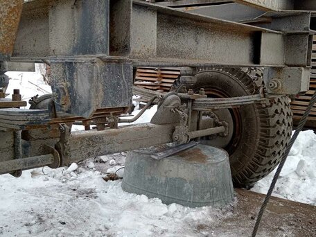 2010 ЧелябТехСтром 8469, чёрный, 150000 рублей, вид 4