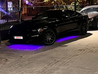 2020 Ford Mustang VI Рестайлинг, чёрный, 3000000 рублей, вид 5