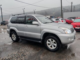 2006 Toyota Land Cruiser Prado 5-speed 120 Series, серебристый, 1685000 рублей, вид 2