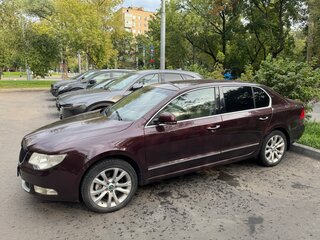 2011 Skoda Superb II, пурпурный, 700000 рублей, вид 5