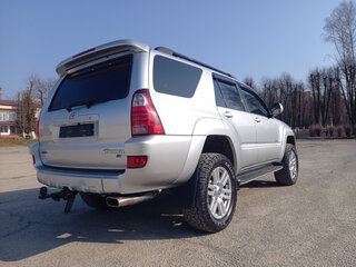 2004 Toyota 4Runner IV, серебристый, 2900000 рублей, вид 4