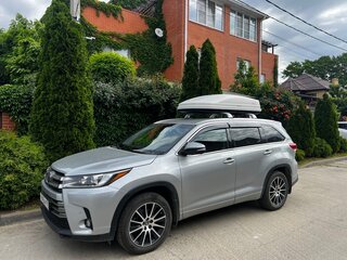 2016 Toyota Highlander III (XU50) Рестайлинг, серебристый, 3860000 рублей, вид 1