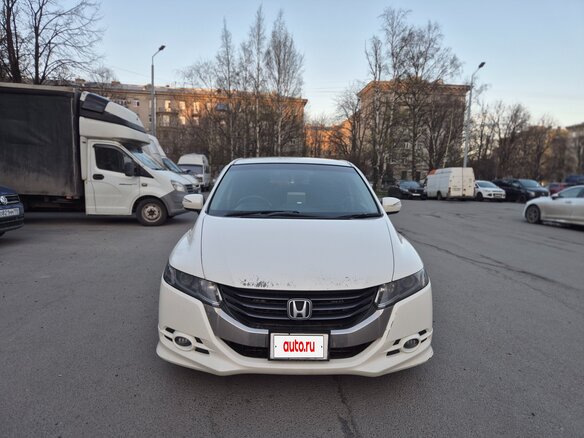 2008 Honda Odyssey IV, белый, 420000 рублей