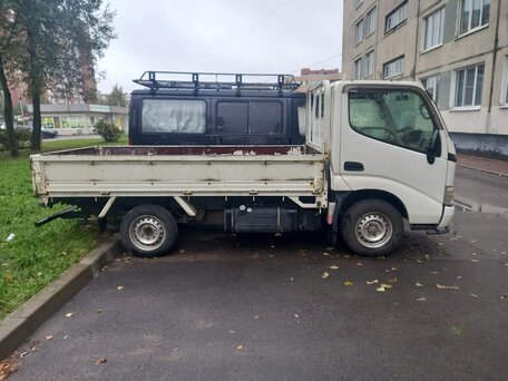 2006 Toyota Toyoace, белый, 1750000 рублей, вид 3