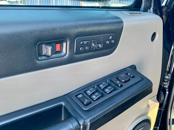 2005 Hummer H2 I, чёрный, 2650000 рублей - вид 26