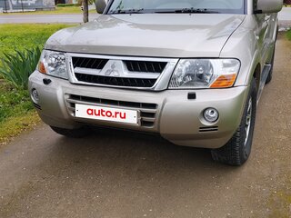 2004 Mitsubishi Pajero III Рестайлинг, бежевый, 1200000 рублей, вид 1