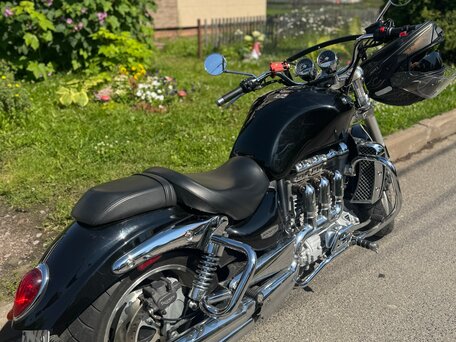 2004 Triumph Rocket 3, чёрный, 1000000 рублей, вид 2