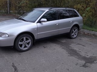 2000 Audi A4 I (B5) Рестайлинг, серебристый, 450000 рублей, вид 1