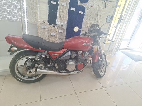 1993 Kawasaki ZR 400 Zephyr, красный, 220000 рублей, вид 2