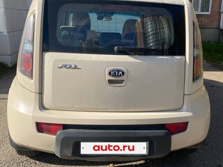 2011 Kia Soul I, бежевый, 990000 рублей, вид 4
