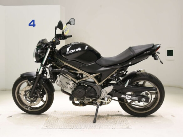 2023 Suzuki SV 650, чёрный, 397000 рублей - вид 2