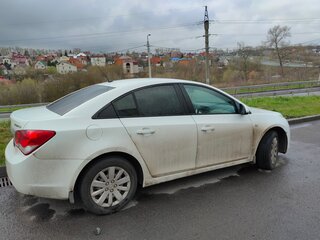 2012 Chevrolet Cruze I, белый, 900000 рублей, вид 2