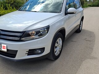 2012 Volkswagen Tiguan I Рестайлинг, белый, 1250000 рублей, вид 1