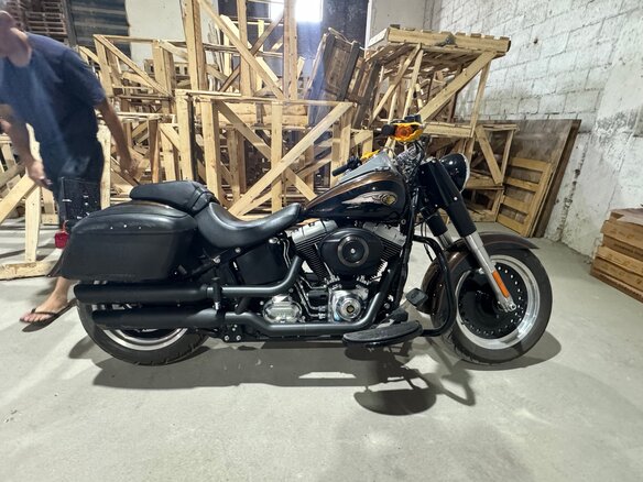 2013 Harley-Davidson Fat Boy, коричневый, 1700000 рублей