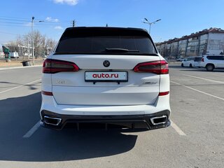 2019 BMW X5 30d IV (G05/G18), белый, 4950000 рублей, вид 5