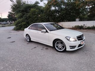 2011 Mercedes-Benz C-Класс 180 BlueEFFICIENCY III (W204) Рестайлинг, белый, 1350000 рублей, вид 3