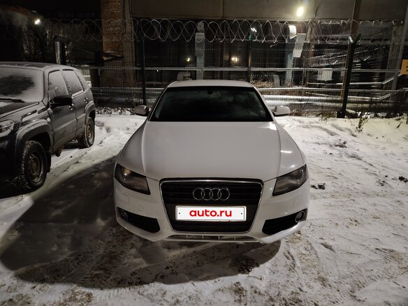 2010 Audi A4 IV (B8), белый, 850000 рублей - вид 4