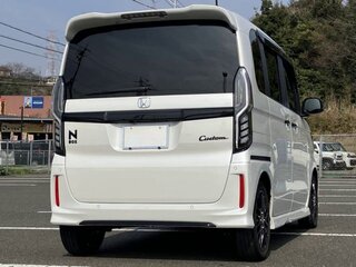 2022 Honda N-BOX II Рестайлинг, белый, 686000 рублей, вид 4