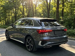 2023 Audi A3 Sportback 35 TFSI IV (8Y), серый, 1780000 рублей, вид 4