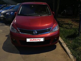2011 Nissan Tiida I Рестайлинг, красный, 750000 рублей, вид 1