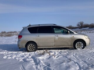 2003 Toyota Ipsum II (M20), серебристый, 500000 рублей, вид 1