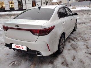2021 Kia Rio IV Рестайлинг, белый, 1200000 рублей, вид 5