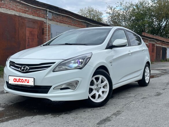 2015 Hyundai Solaris I Рестайлинг, белый, 1500000 рублей