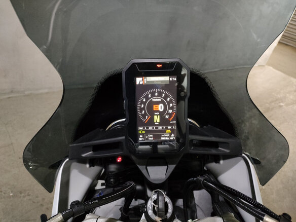 2023 Ducati DesertX, белый, 1400000 рублей - вид 4