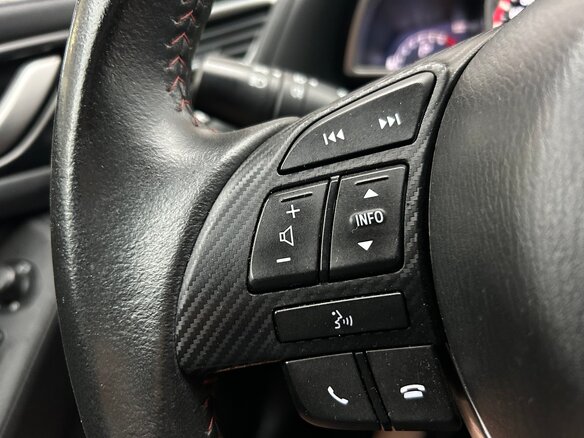 2014 Mazda 3 III (BM), белый, 1650000 рублей - вид 13