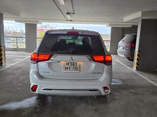 2022 Mitsubishi Outlander III Рестайлинг 3, белый, 2300000 рублей, вид 2