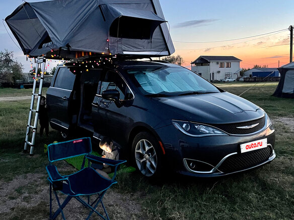 2017 Chrysler Pacifica RU, серый - вид 5