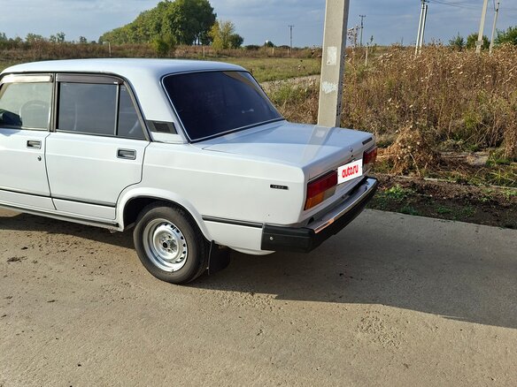 2004 Lada (ВАЗ) 2107, белый, 490000 рублей - вид 7
