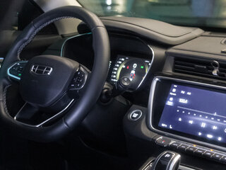 2023 Geely Atlas Pro, чёрный, 2363993 рублей, вид 4